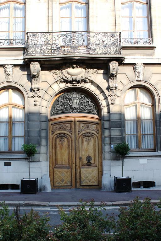 Residence Et Chambres D'Hotes De La Porte D'Arras ドゥエー エクステリア 写真